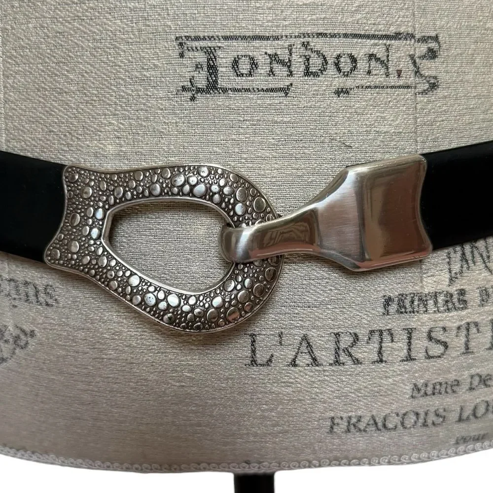 Chicos Adjustable Black Leather Belt Silver Hardware Hook and Loop Pebbled Sz ML
